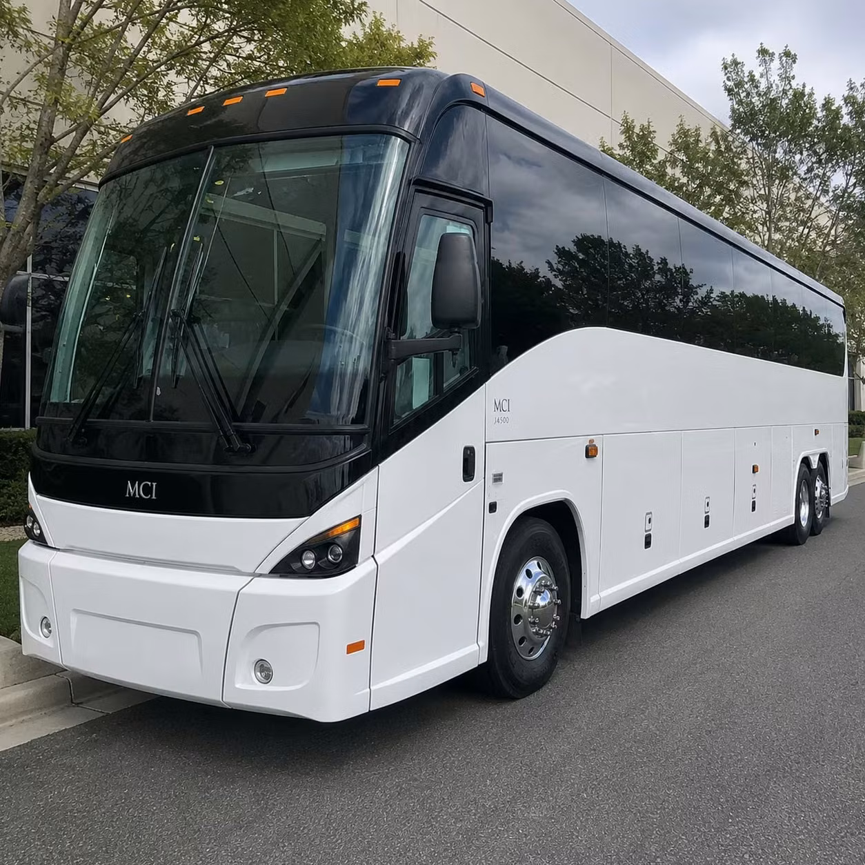 airport transfers and out of town employee transportation from sterling heights