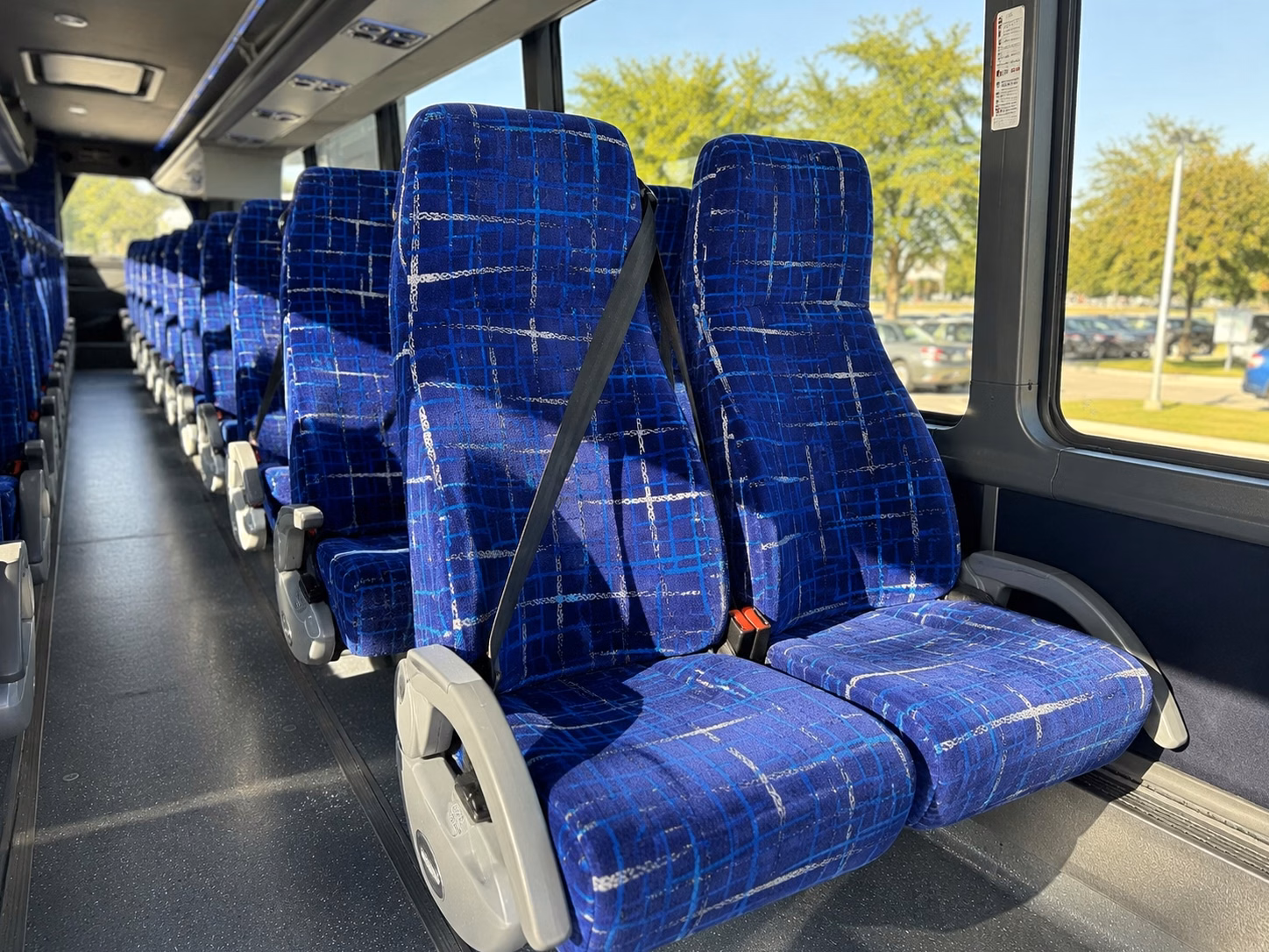 charter bus rentals for large sterling heights wedding parties and out of town guests