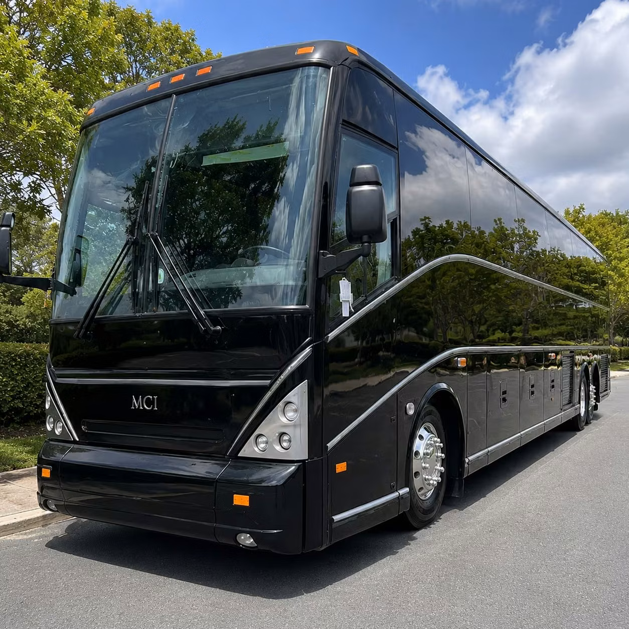 charter buses for corporate retreats and team building events near sterling heights