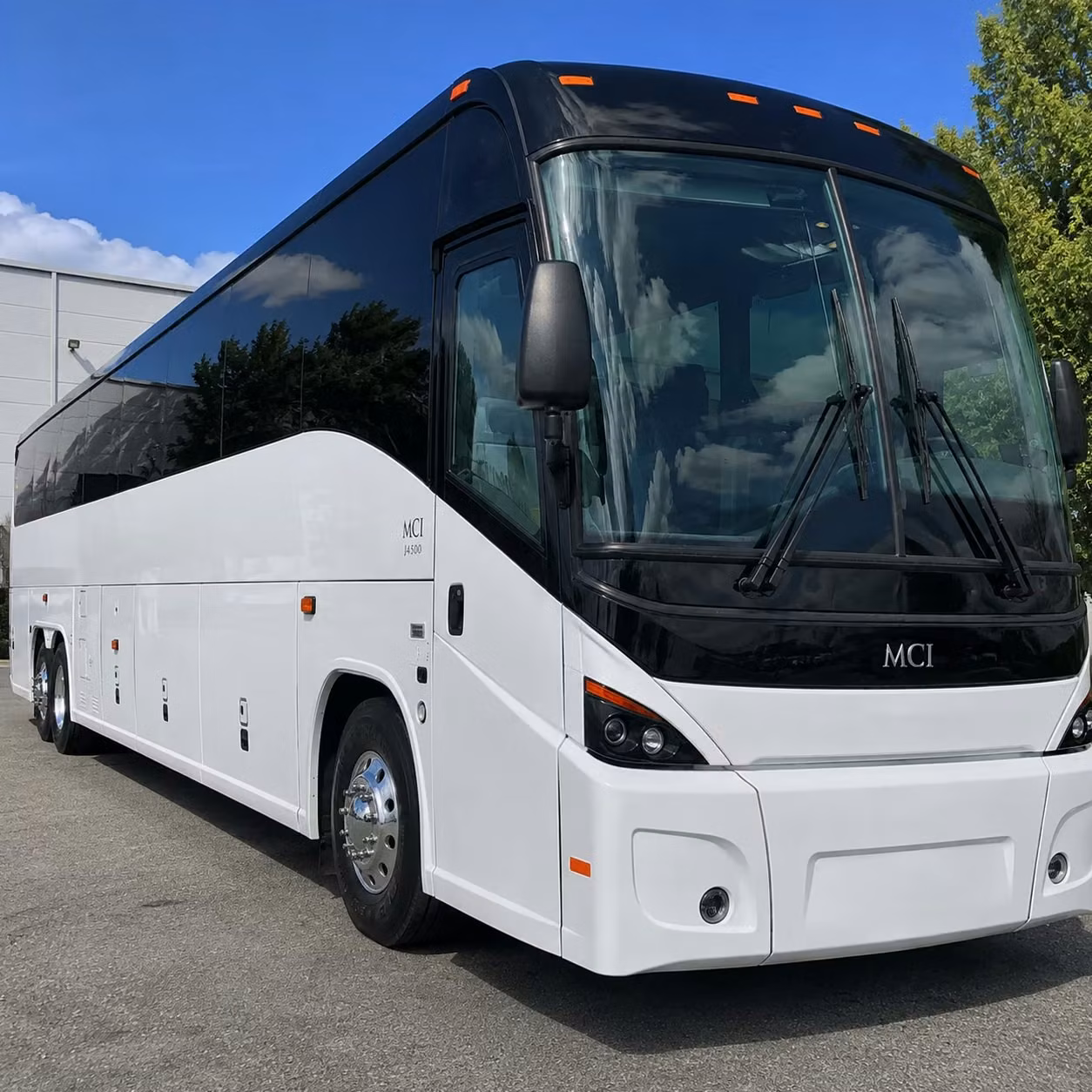 sterling heights employee shuttle services for manufacturing and industrial workforces